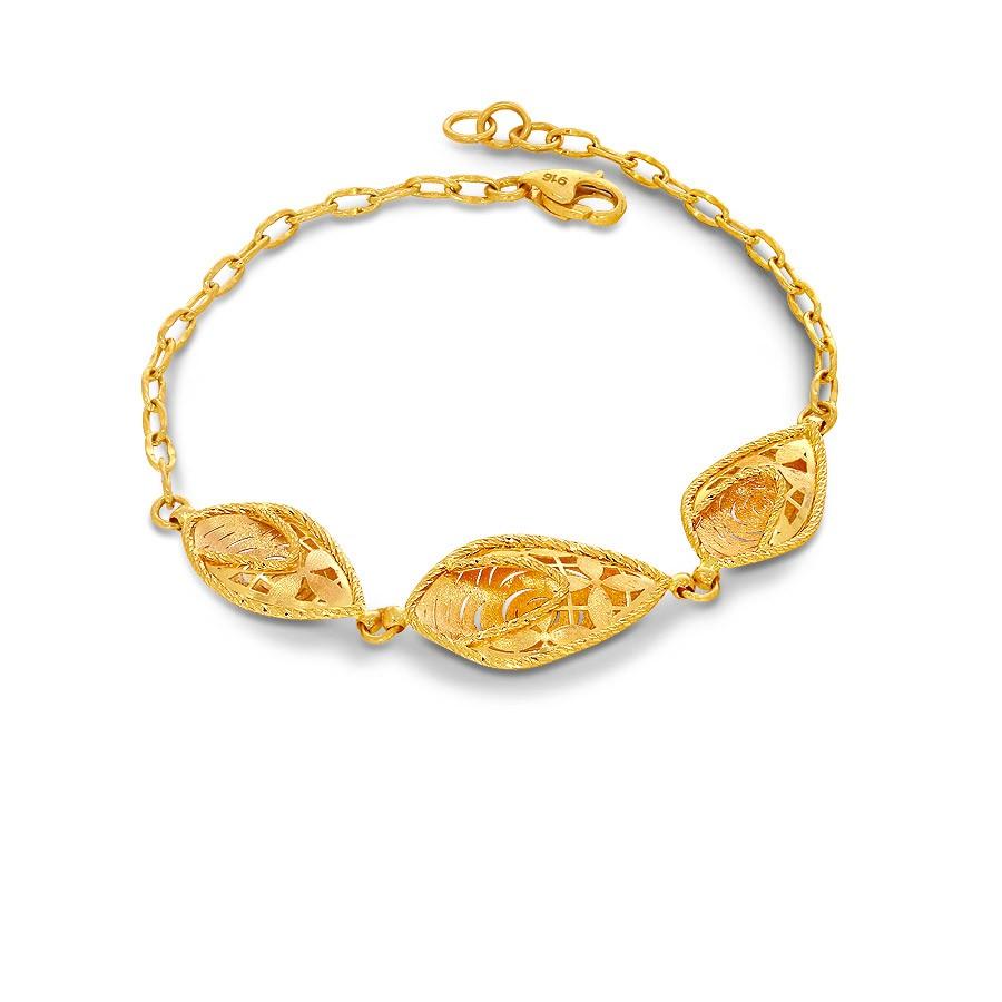 Stylish String Curved Baby Bangles and For Girls Gold Plated B25211