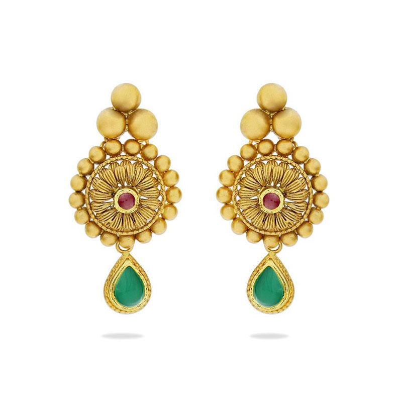 CANDERE - A KALYAN JEWELLERS COMPANY (916) 22kt Gold Stud Earrings for  Women : Amazon.in: Fashion