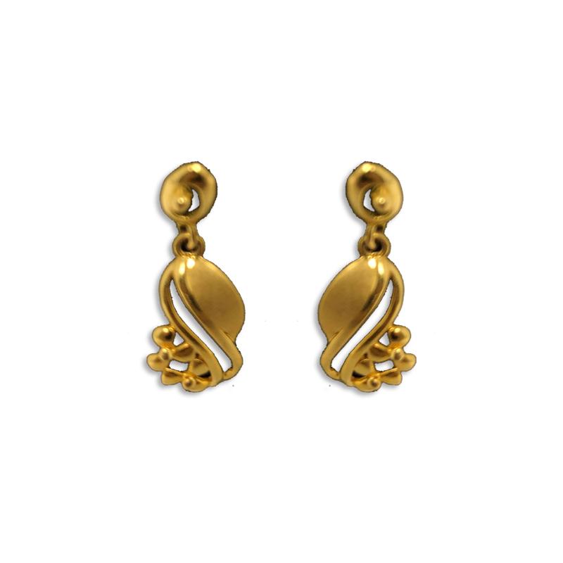 gold earrings