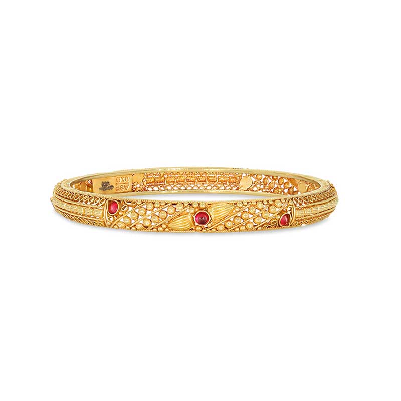 Maharashtrian bride jewellery