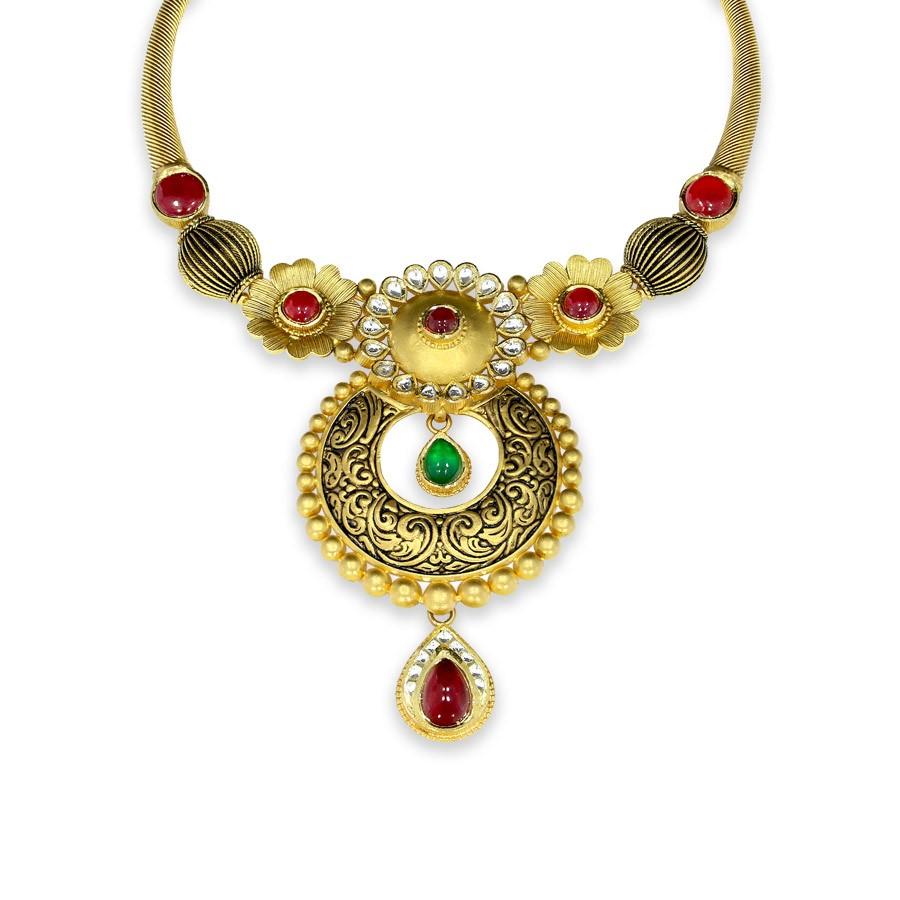 aashka mudhra gold necklace