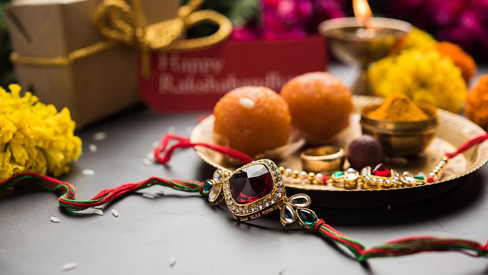 A brother's guide to Raksha Bandhan gift