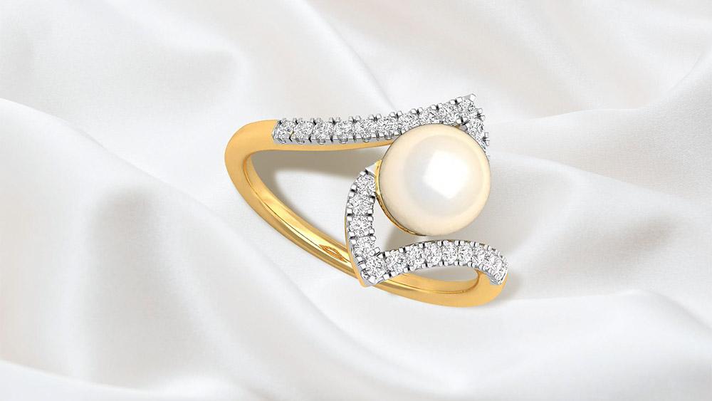 How to style pearls: A guide to casual and formal looks with pearl jewellery
