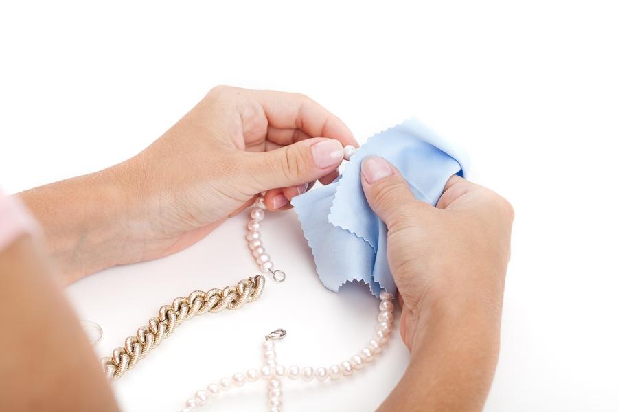 6 Tips to Care for Your Jewellery gold chain jewellery 6 Tips to Care for Your Jewellery