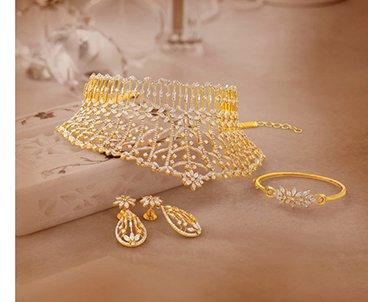 Shop the best design earrings  Kalyan Jewellers