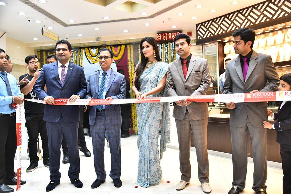 Kalyan Jewellers opens seven showrooms across India